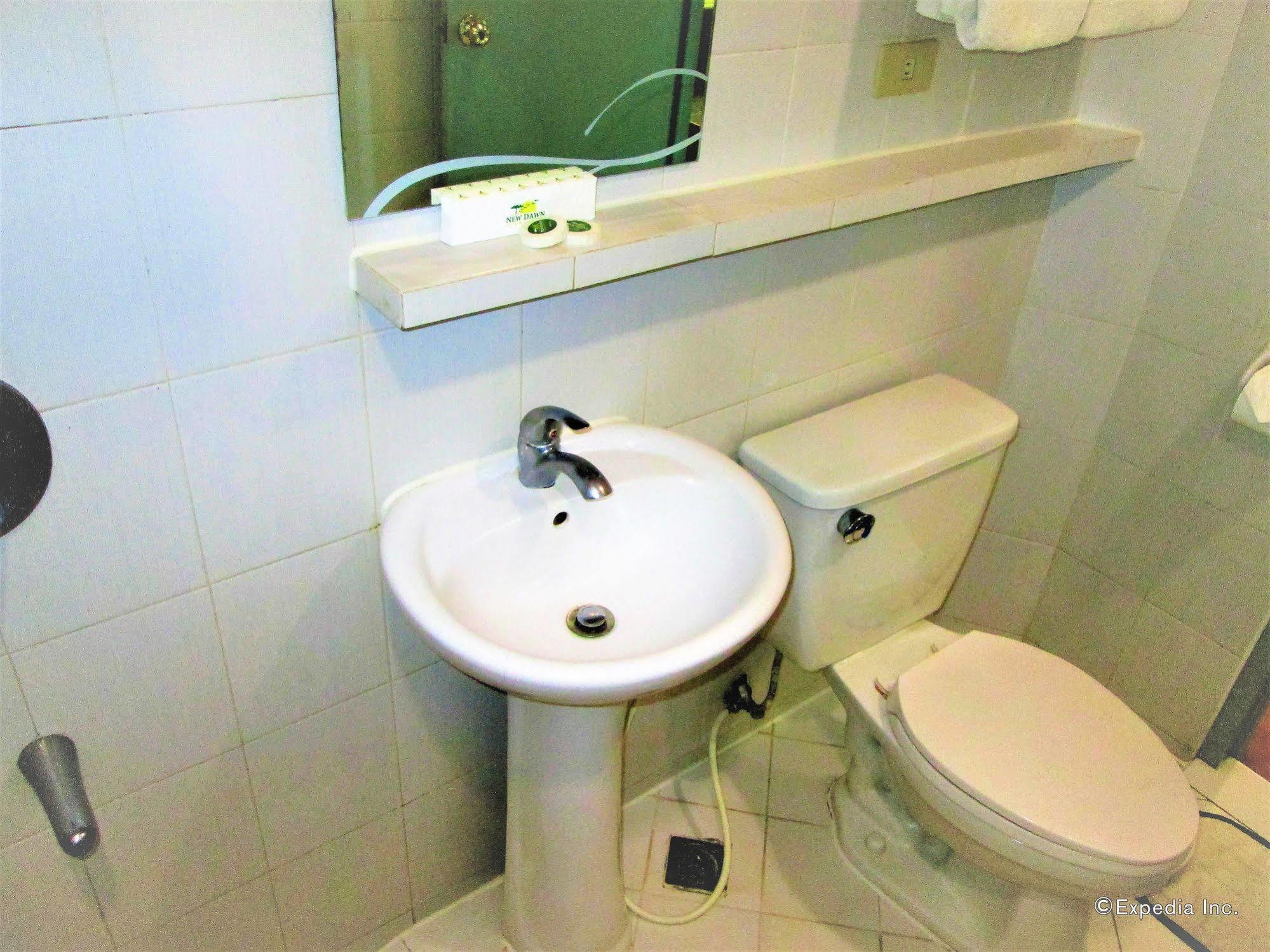 New Dawn Pensionne House Cagayan de Oro Esterno foto