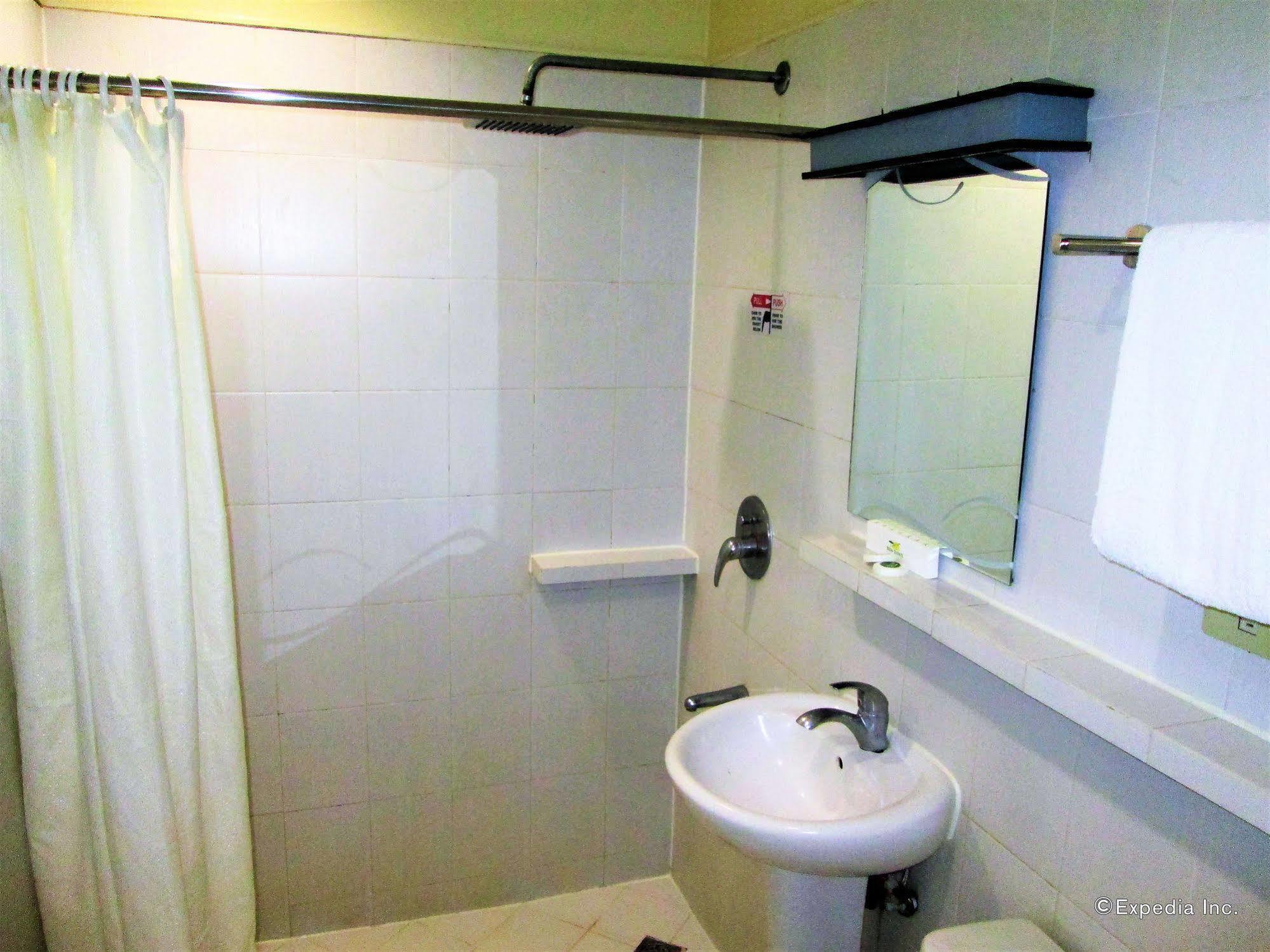 New Dawn Pensionne House Cagayan de Oro Esterno foto